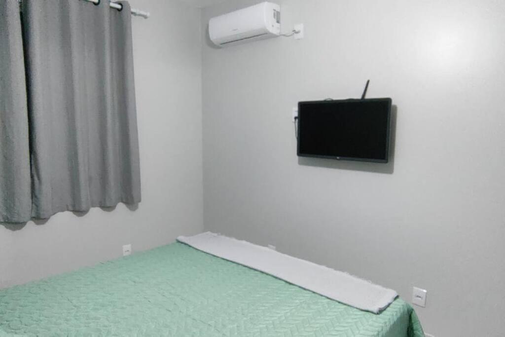 Apartment 1 Apto Em Canasvieiras 2 Quadras Mar E No Centro Edf Camila