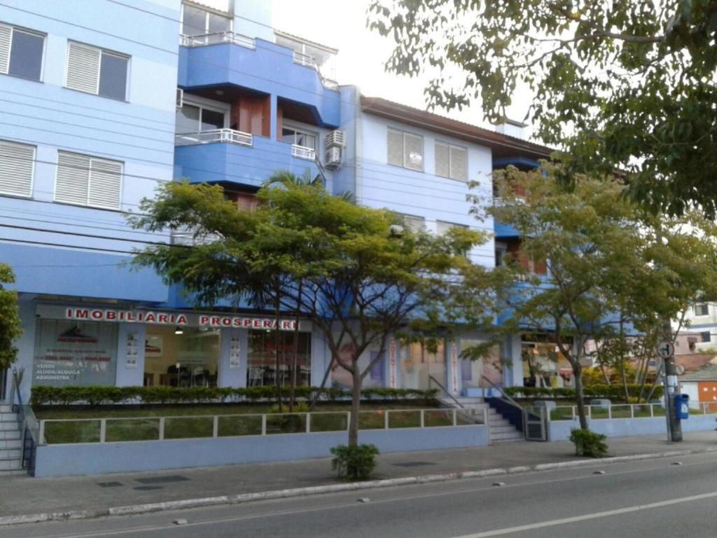 1 Apto Em Canasvieiras 2 Quadras Mar E No Centro Edf Camila 公寓 *